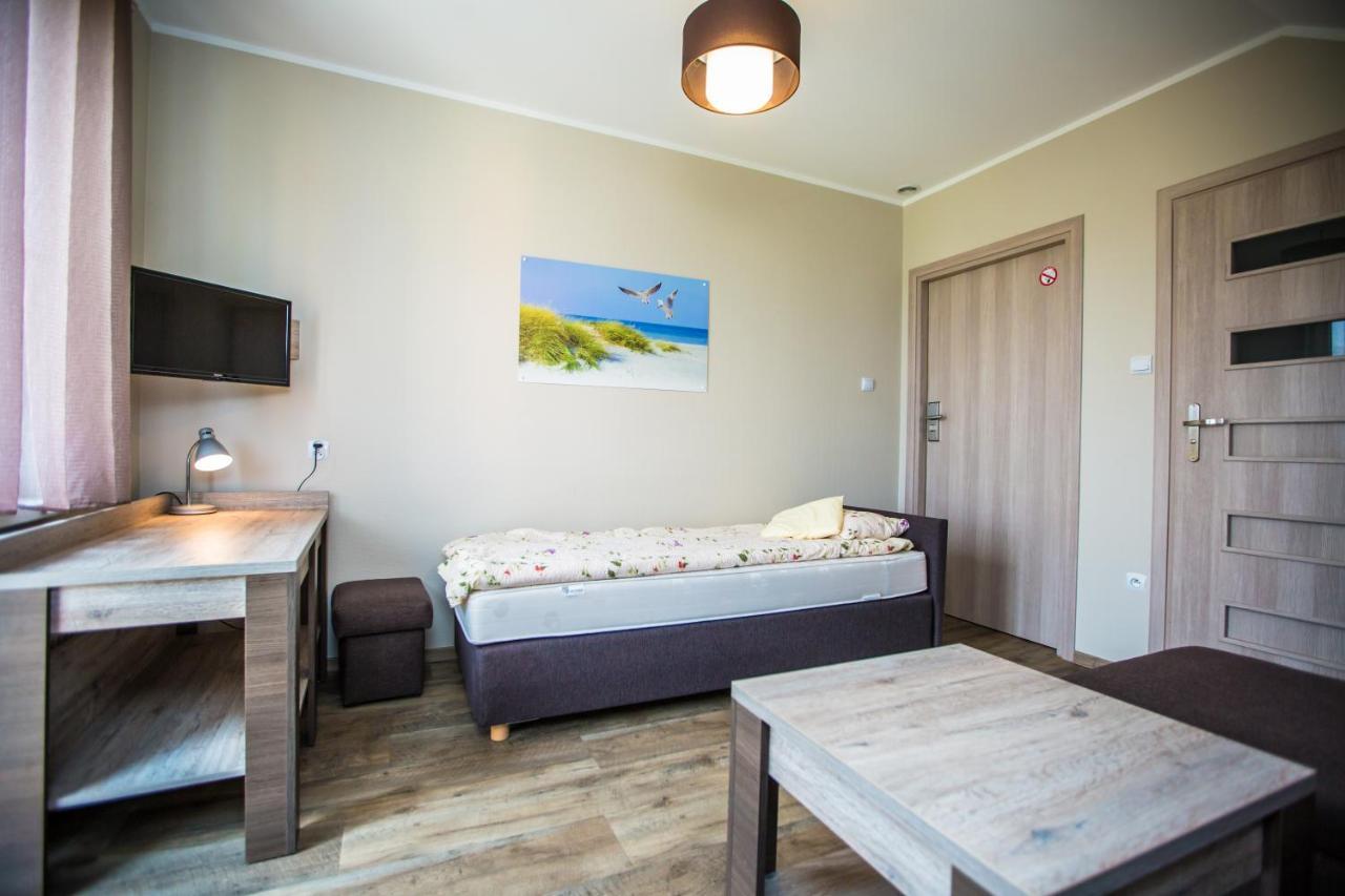 Kalmar Bed & Breakfast Darlowko Exterior photo